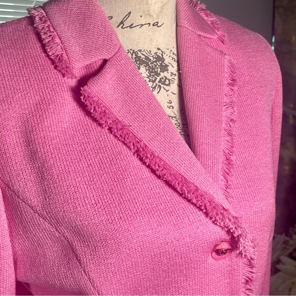 SOLD St. John Marie Gray Rare Y2K Santana Knit Hot Pink Logo Buttons Fringe - Picture 4 of 14